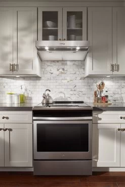 Whirlpool® 24" Stainless Steel Range Hood With Dishwasher-Safe Full-Width Grease Filters -Professional Kitchen Appliance Store 1428a3ea 926f 4dd1 9683 0782b6a9b6e4