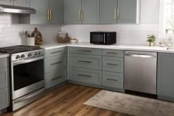 Whirlpool® 0.9 Cu. Ft. Black Countertop Microwave -Professional Kitchen Appliance Store 89883d1e 6452 4ad5 bfd1 f8a1b494b42d