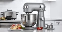 Cuisinart 5.5-quart Stand Mixer, Silver Lining